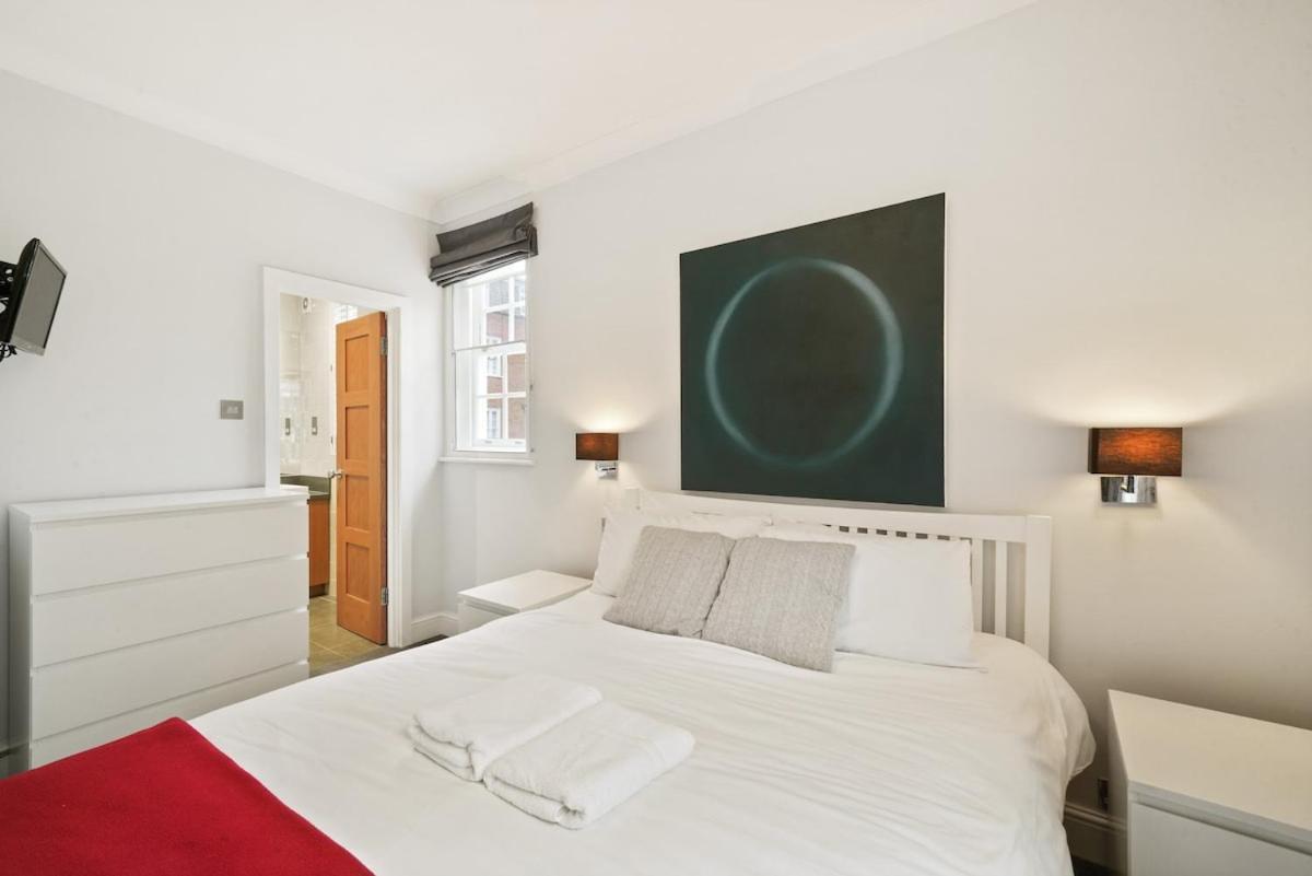 Heavenly Stays, Chelsea, Cozy 1bd Garden-view Nest London